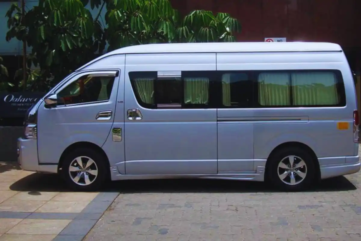 16-19 Seater Mini Bus for Rent